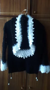 Свитер женский