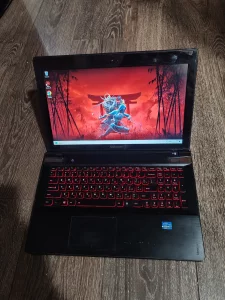 Игровой ноутбук Lenovo Y500 Intel Core i7 8ядер