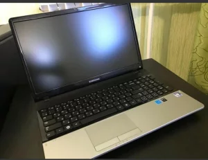 Ноутбук Samsung