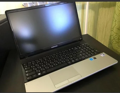 Ноутбук Samsung