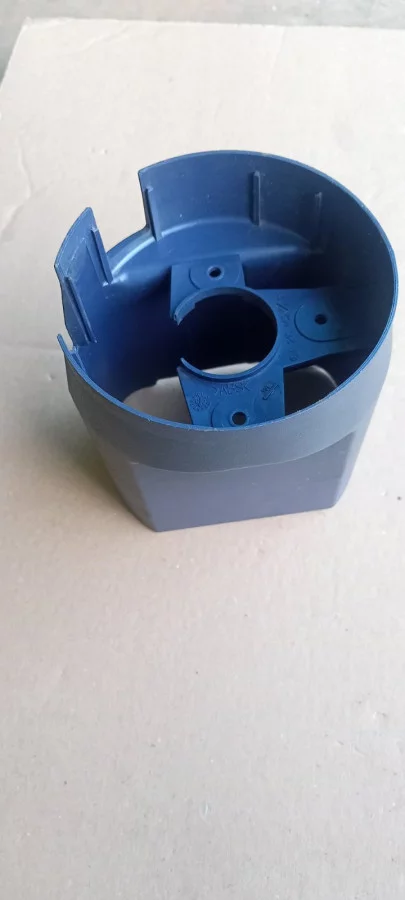 Запчасти на Mercedes Benz w210