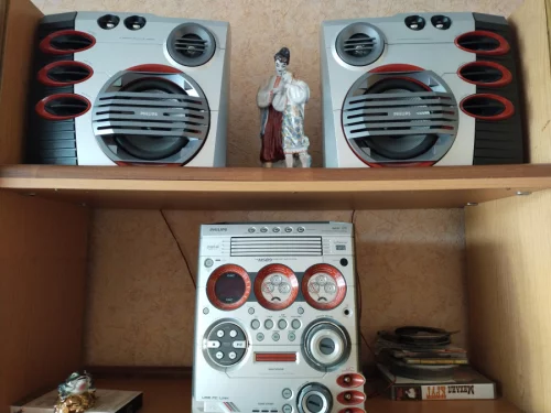 Музыкальный центр