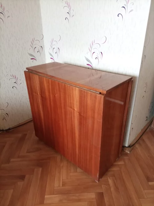 Стол-книга