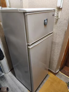 Холодильник продам