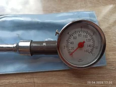 Манометр автомобильный, 0-11 атм