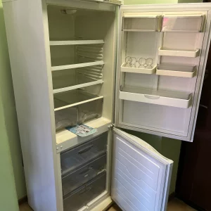 Холодильник Б/У продам