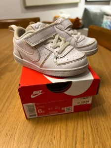 Кроссовки детские Nike, состояние отличное