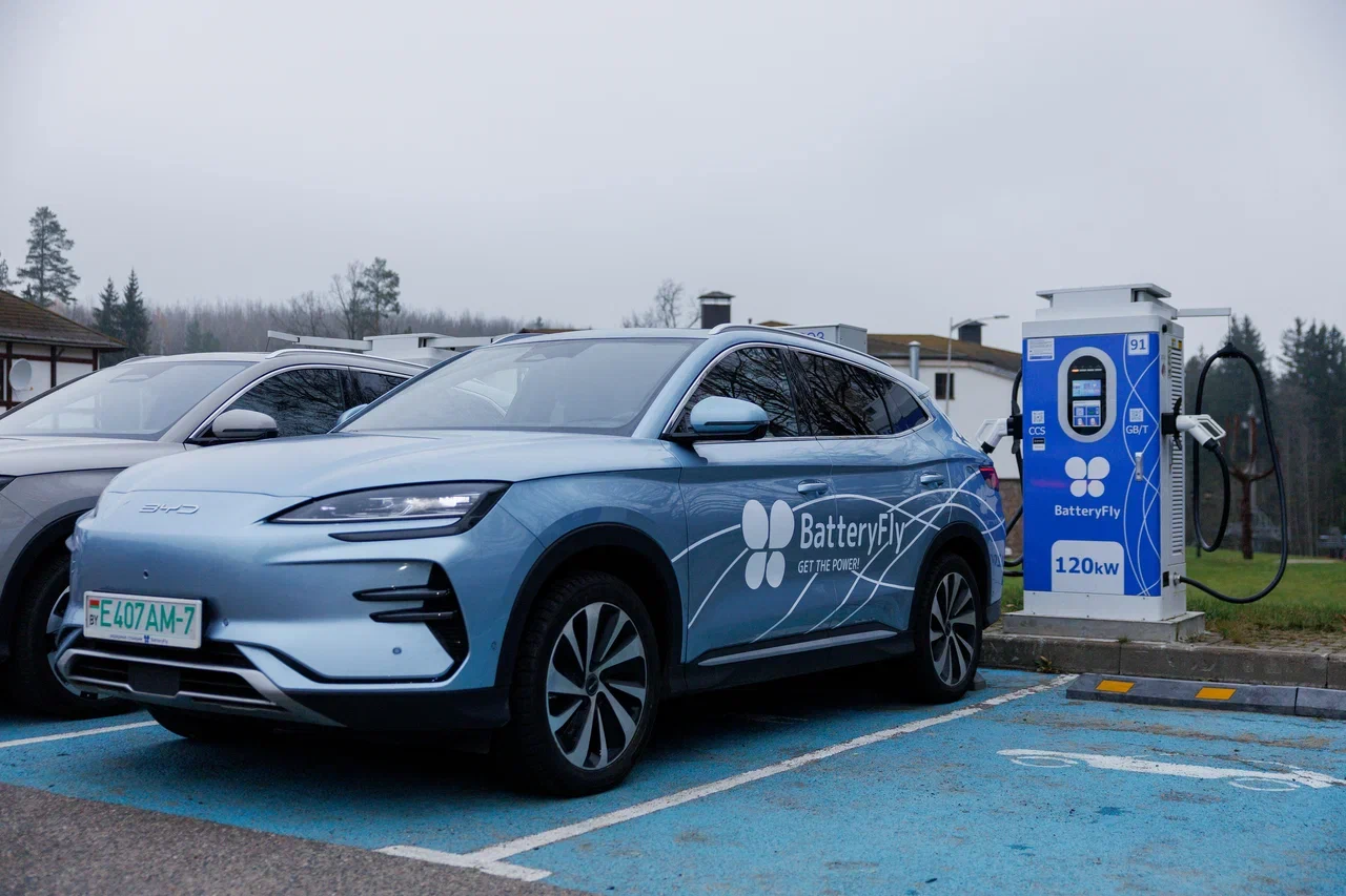 «Чтобы преодолеть страх заглохнуть». В Беларуси запустили travel-пробеги электромобилей