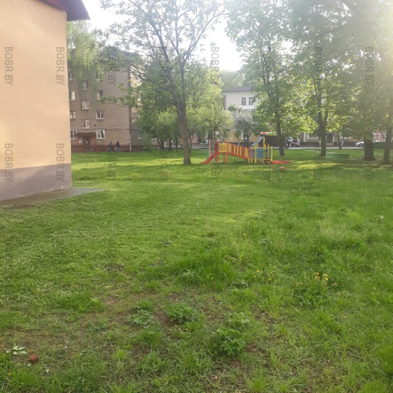 А дальше немой участок хоть трава не расти