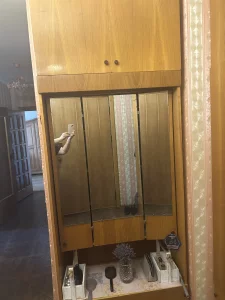 Отдам прихожую.Самовывоз