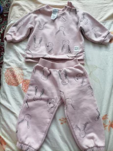 Костюмы для девочек рост 80, ботинки весна