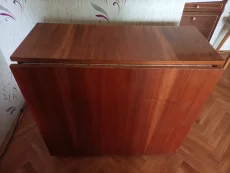 Стол-книга
