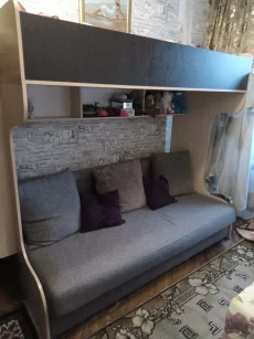 Двухъярусная кровать