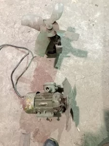 Электродвигатель 100 р