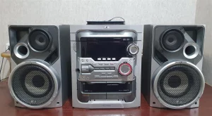 Музыкальный центр LG LM-M540