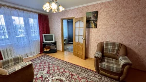 Благоустроенная двухкомнатная квартира в центре