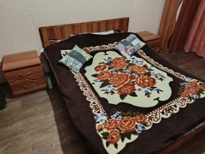 Двуспальная кровать