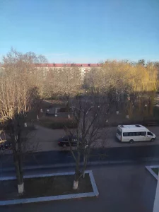 2х комнатную квартиру на длительный срок