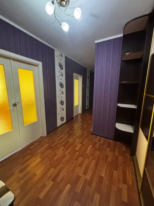 Трехкомнатная квартира на ул. Ковзана, д. 56