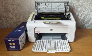 Лазерный принтер HP P1005