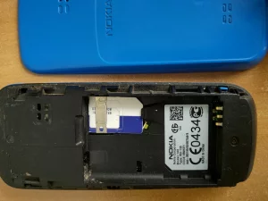 Кнопочный телефон Nokia 100 без камеры (для армии)