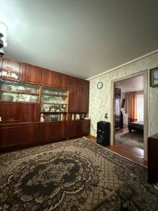 Трехкомнатная квартира на ул. Урицкого, д. 137