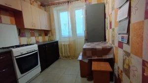 1 комн. квартиру на длительный срок