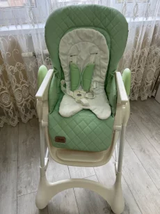 Детский стульчик для кормления