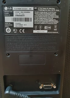 Монитор LG 23"