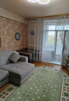 трехкомнатная в самом центре