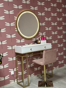 Рабочее место в аренду для бровиста/визажиста