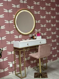 Рабочее место в аренду для бровиста/визажиста