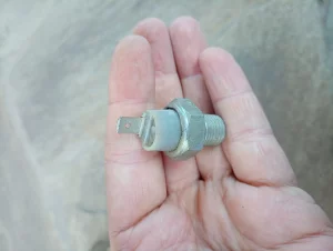 Датчик давления масла КАМАЗ, ГАЗ, ЗИЛ, УРАЛ, МТЗ новый