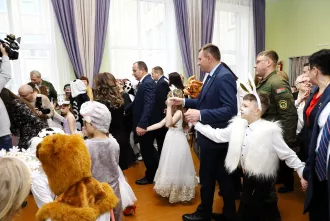 «Бобруйскагромаш» подарил новогоднее чудо воспитанникам Каменской школы-интерната