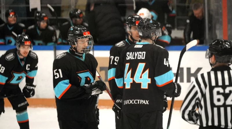 Хоккеисты «Динамо-Шинника» выиграли второй матч домашней серии