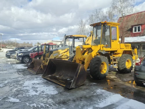 Экскаватор-погрузчик, Амкодор, самосвал 20т и  лесовоз