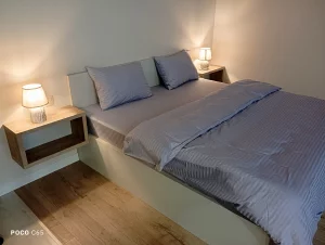 Премиум студия в центре на сутки, часы