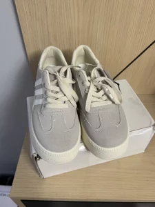 Новые кроссовки