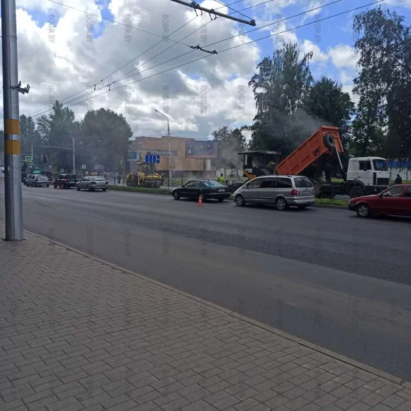 Работа кипит.