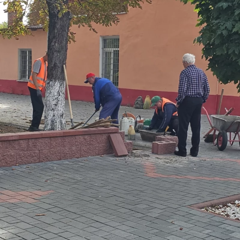 Благоустройство на Площади Победы