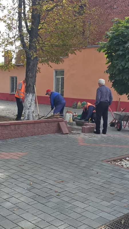 Благоустройство на Площади Победы