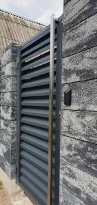 Установка монтаж заборов, Бетонные блоки, Заборы-жалюзи.