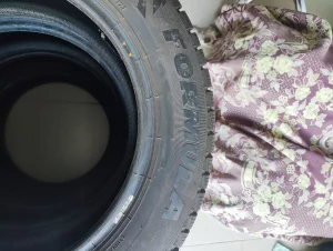Зимние шины 185/65R15