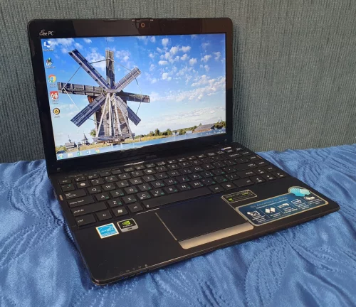 Нетбук ASUS