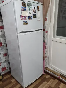 Холодильник 400р отличное состояние
