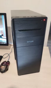 Игровой системный блок с монитором