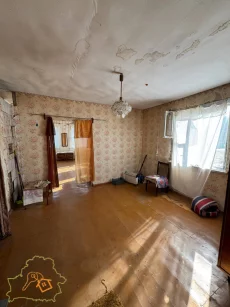 Крепкий жилой дом в деревне Калинино