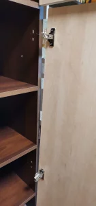 Шкаф двустворчатый