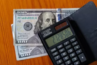 Доллар развернулся и дорожает