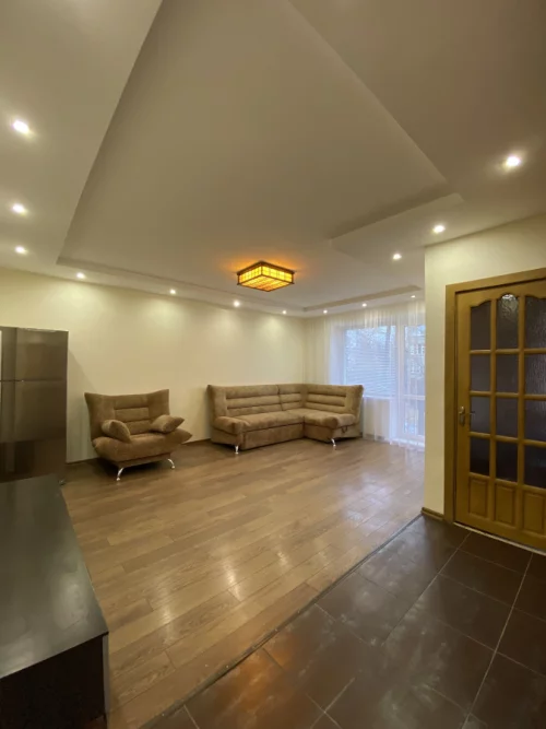 Квартира 2х комнатная на долгий срок